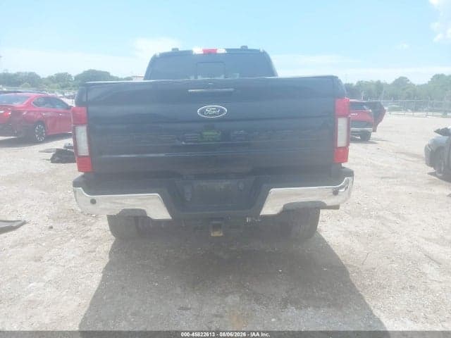 2020 FORD F-350 LARIAT 14