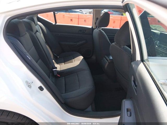 2025 NISSAN ALTIMA SV 8
