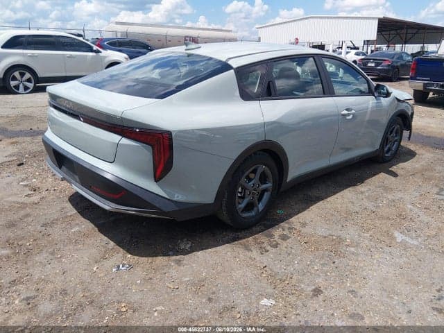 2026 KIA K4 LXS 4