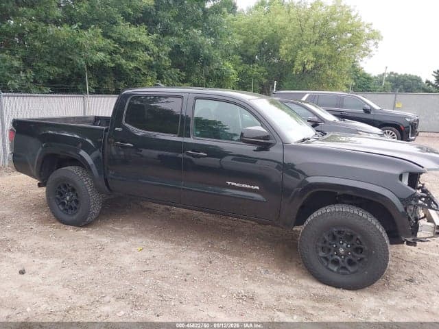 2019 TOYOTA TACOMA SR5 V6 14