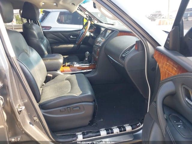 2017 INFINITI QX80 5