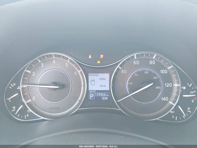 2017 INFINITI QX80 7