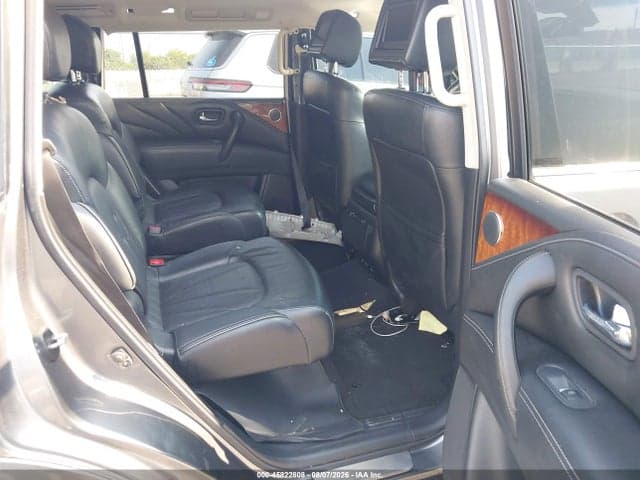2017 INFINITI QX80 8