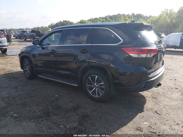 2017 TOYOTA HIGHLANDER XLE 3