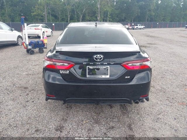 2024 TOYOTA CAMRY SE 16