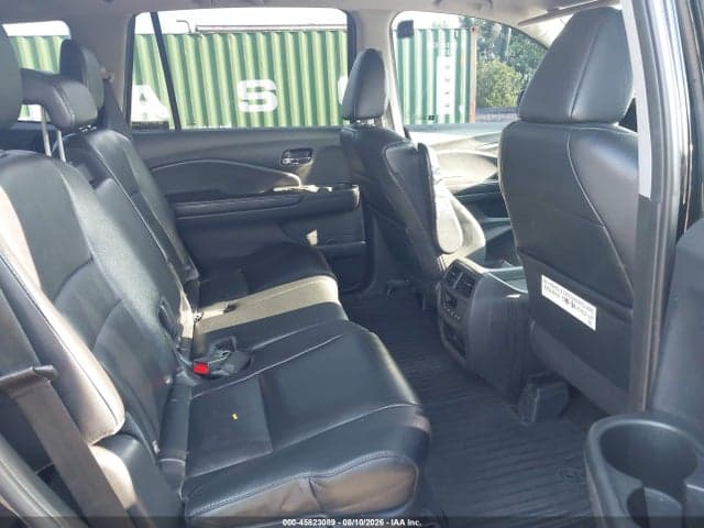 2017 HONDA PILOT EX-L 8