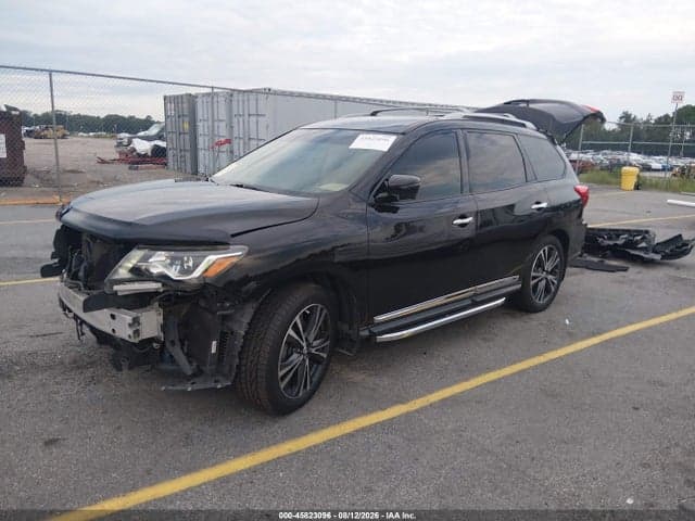 2018 NISSAN PATHFINDER PLATINUM 2
