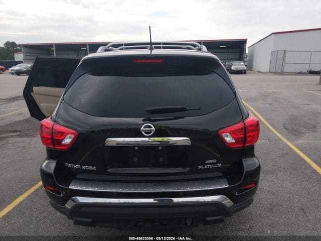 2018 NISSAN PATHFINDER PLATINUM 17