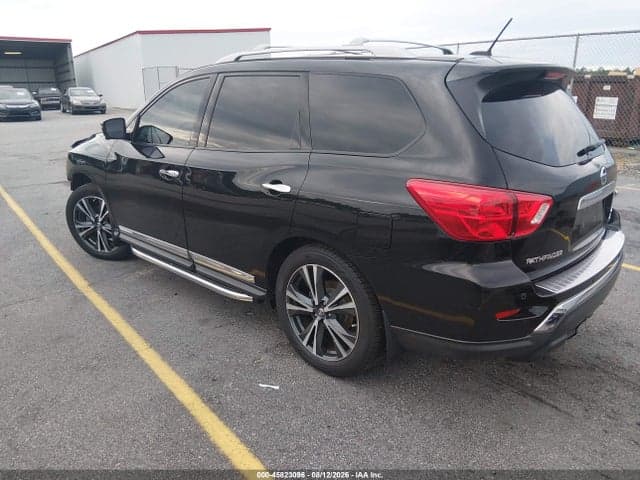 2018 NISSAN PATHFINDER PLATINUM 3
