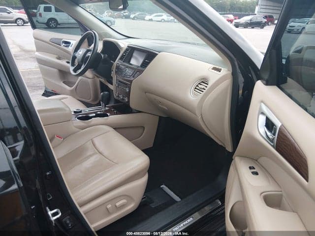 2018 NISSAN PATHFINDER PLATINUM 5