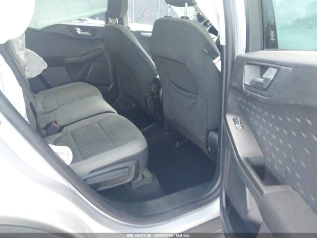 2020 FORD ESCAPE SE 8
