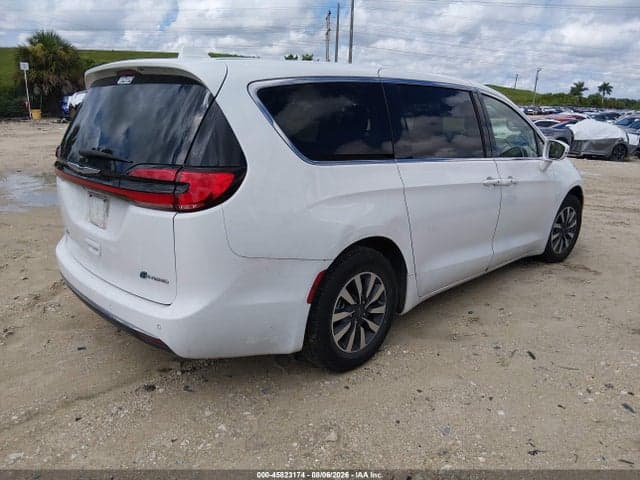 2022 CHRYSLER PACIFICA HYBRID TOURING L 4