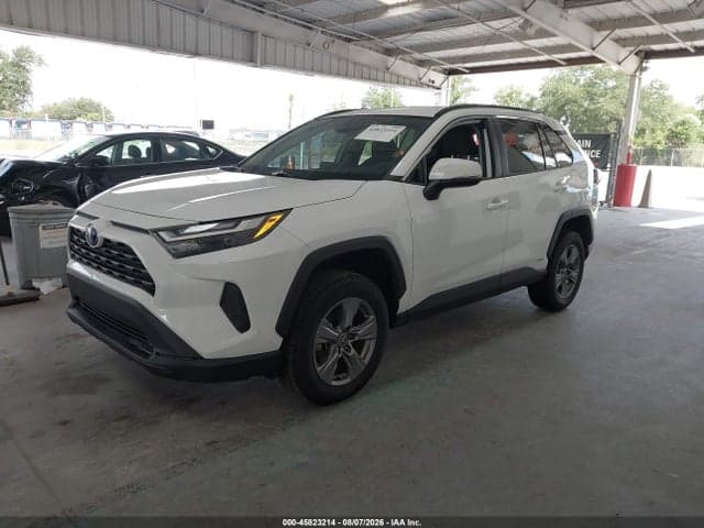 2022 TOYOTA RAV4 HYBRID XLE 2