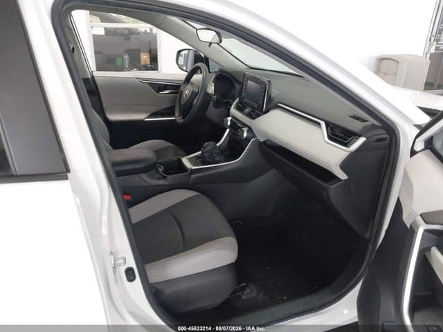 2022 TOYOTA RAV4 HYBRID XLE 5