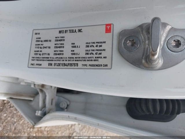 2018 TESLA MODEL 3 LONG RANGE/PERFORMANCE 9