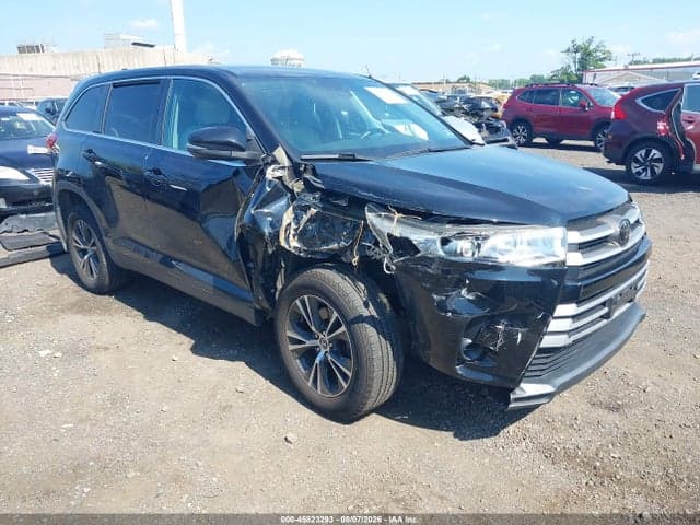 2019 TOYOTA HIGHLANDER LE - 1