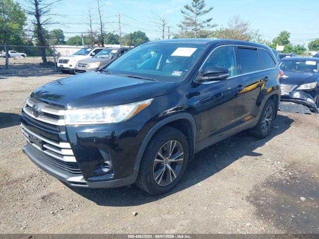 2019 TOYOTA HIGHLANDER LE 2