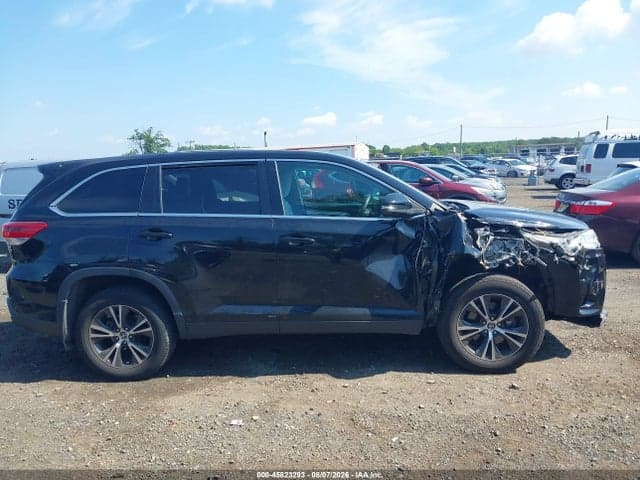 2019 TOYOTA HIGHLANDER LE 13