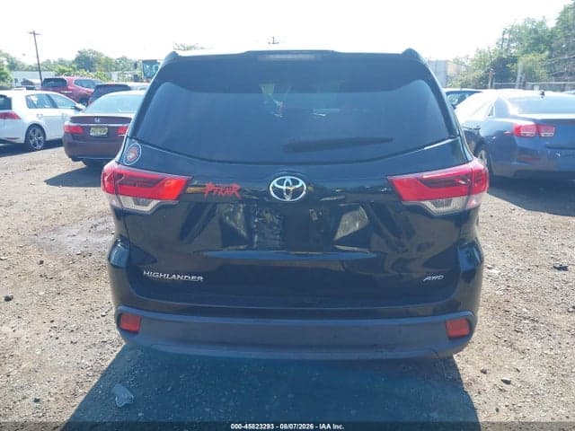 2019 TOYOTA HIGHLANDER LE 16