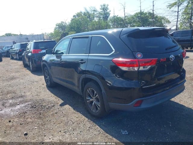 2019 TOYOTA HIGHLANDER LE 3