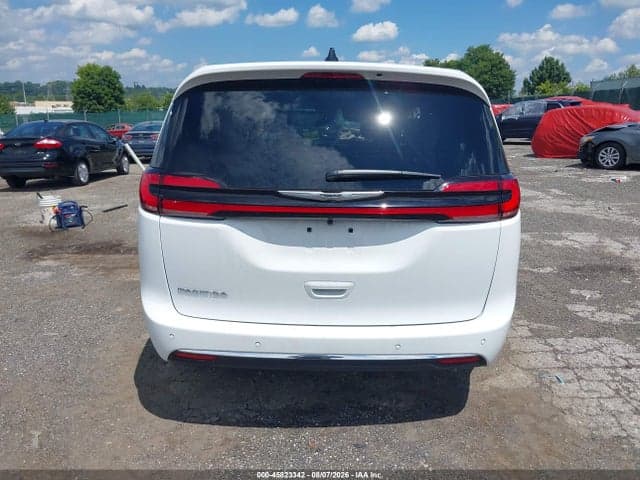 2026 CHRYSLER PACIFICA SELECT 15