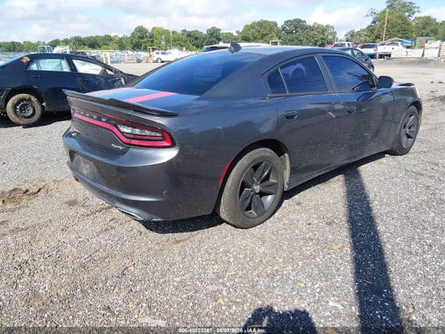 2017 DODGE CHARGER SXT RWD 4