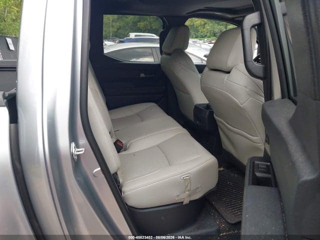 2025 TOYOTA TACOMA LIMITED 8