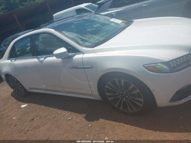 2017 LINCOLN CONTINENTAL RESERVE 13