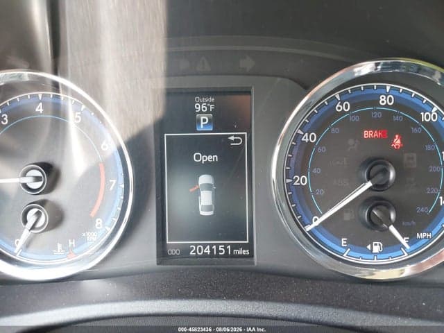 2018 TOYOTA COROLLA SE 16