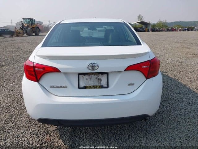 2018 TOYOTA COROLLA SE 17