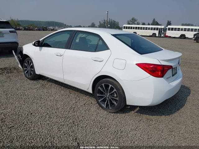 2018 TOYOTA COROLLA SE 3