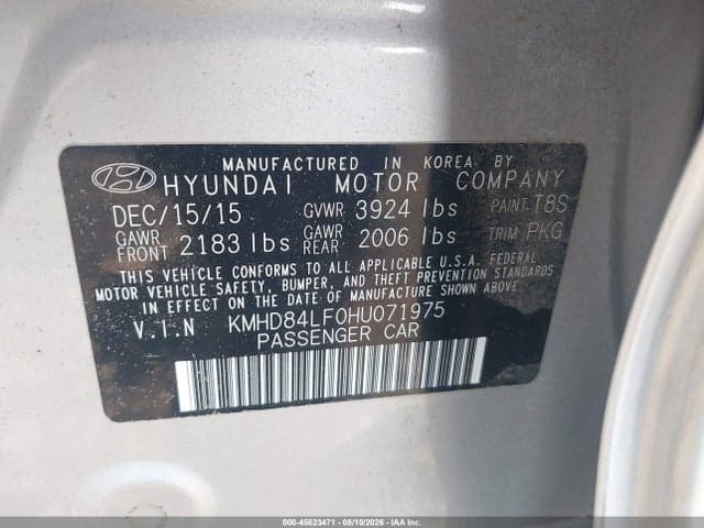 2017 HYUNDAI ELANTRA SE 8