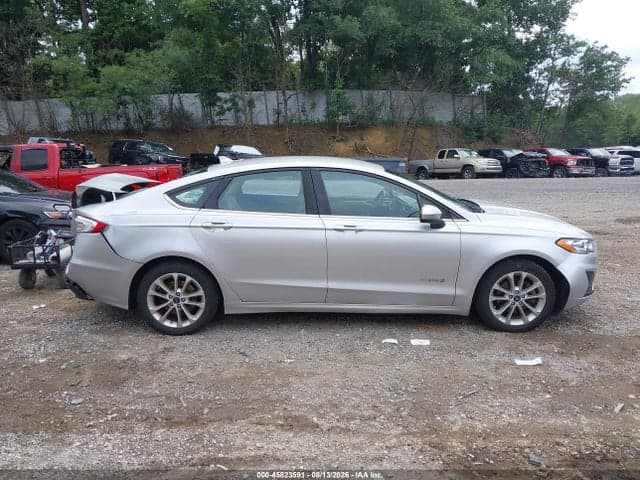 2019 FORD FUSION SE 13
