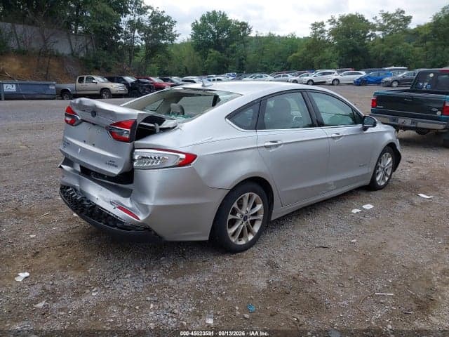 2019 FORD FUSION SE 4