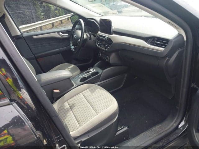 2021 FORD ESCAPE SE 5