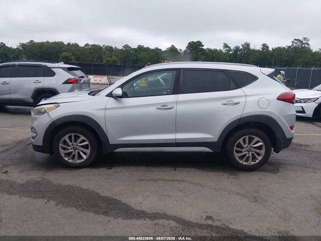 2017 HYUNDAI TUCSON SE 14