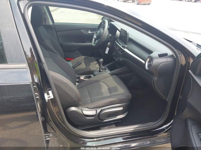 2019 KIA FORTE FE 5