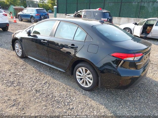2026 TOYOTA COROLLA LE 3
