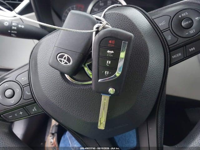 2020 TOYOTA COROLLA LE 11