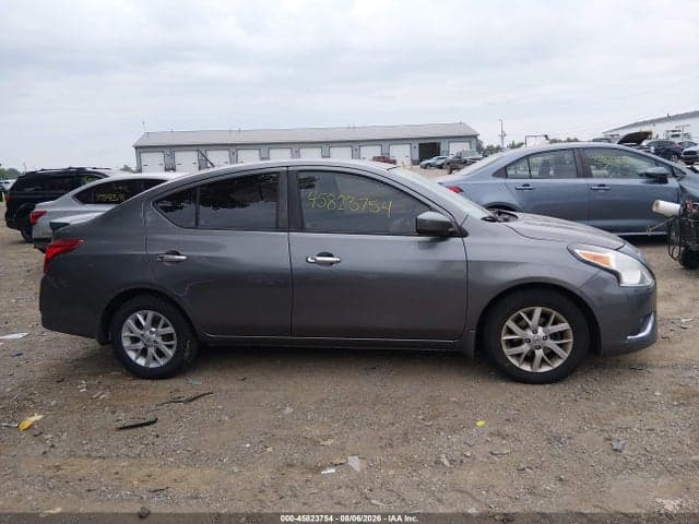 2017 NISSAN VERSA 1.6 SV 13
