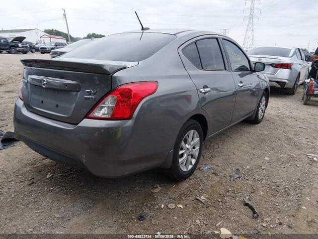 2017 NISSAN VERSA 1.6 SV 4