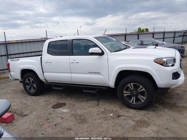 2017 TOYOTA TACOMA TRD SPORT 13