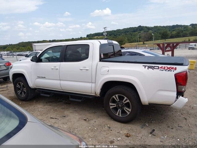 2017 TOYOTA TACOMA TRD SPORT 14