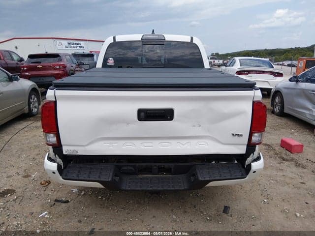 2017 TOYOTA TACOMA TRD SPORT 16
