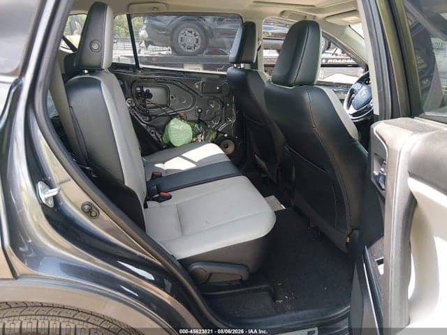 2018 TOYOTA RAV4 LIMITED 8