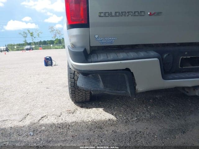 2018 CHEVROLET COLORADO LT 18
