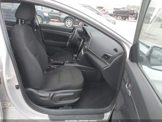 2019 HYUNDAI ELANTRA SEL 5