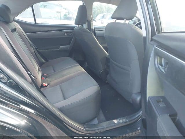 2018 TOYOTA COROLLA LE 8