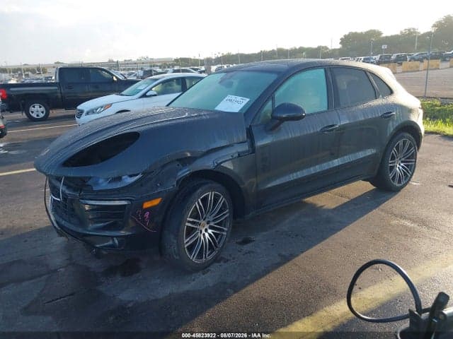 2018 PORSCHE MACAN 2