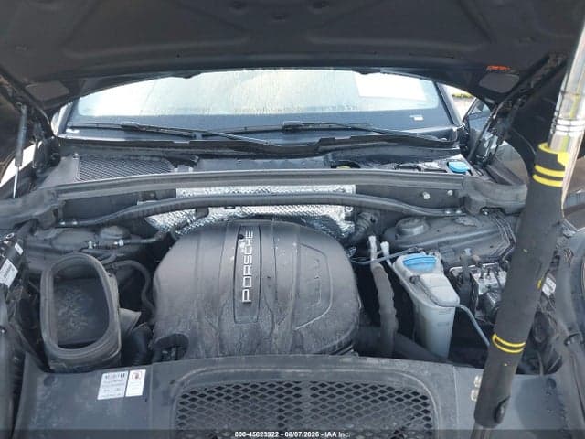 2018 PORSCHE MACAN 10